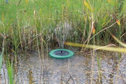 PondoSolar Island 250 Control_pl�vaj�ca sol�rna font�na.jpg